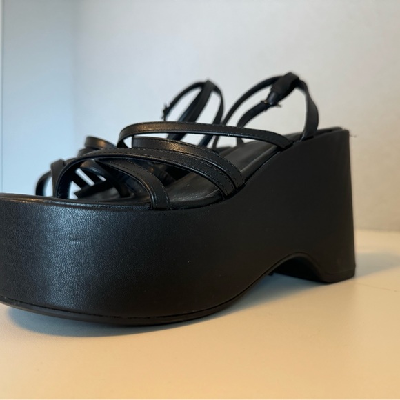 Strappy Black Platform Sandal Size 6 - Picture 4 of 13